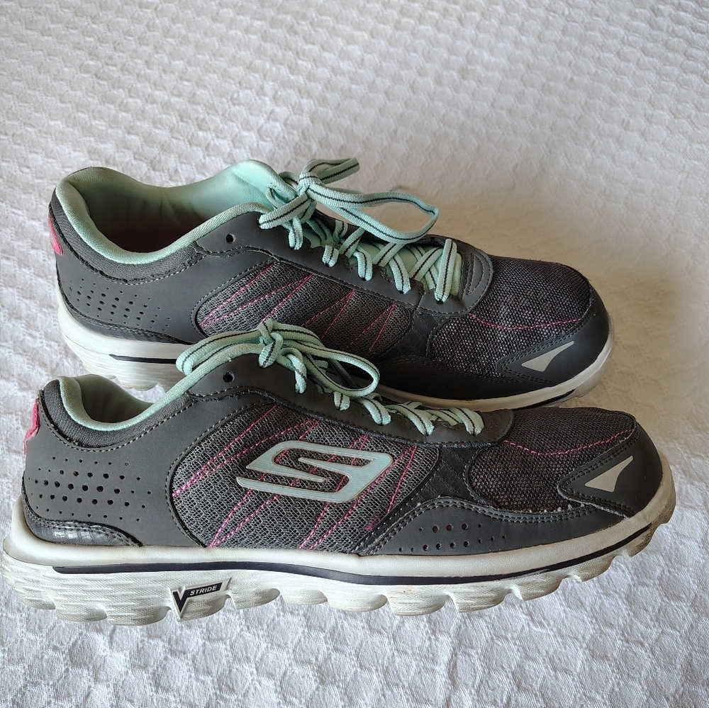Skechers Go Wallk 2 Flash Women's Gray and Pink Athletic Shoes Size 11 - Picture 2 of 10
